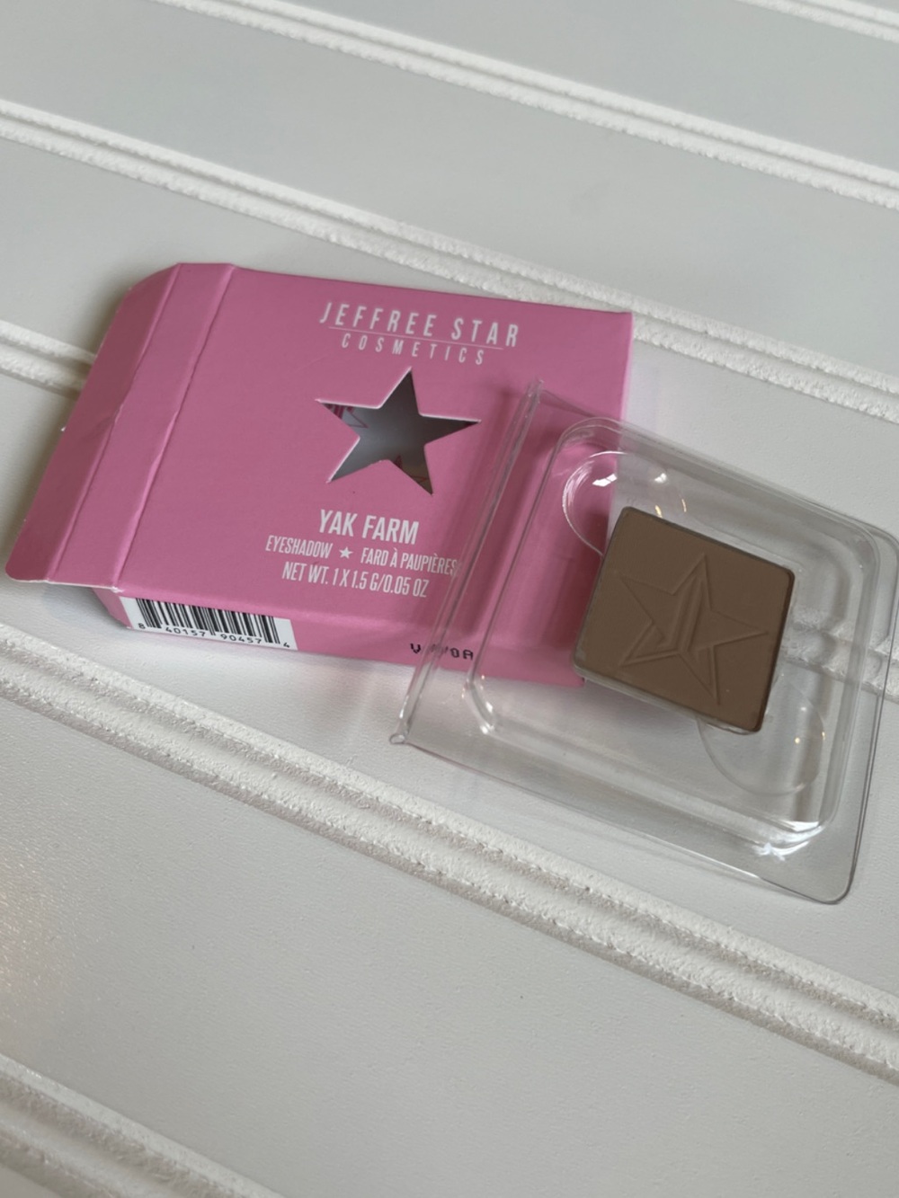 Jeffree Star Cosmetics Yak Farm Single Eyeshadow - Taupe Brown